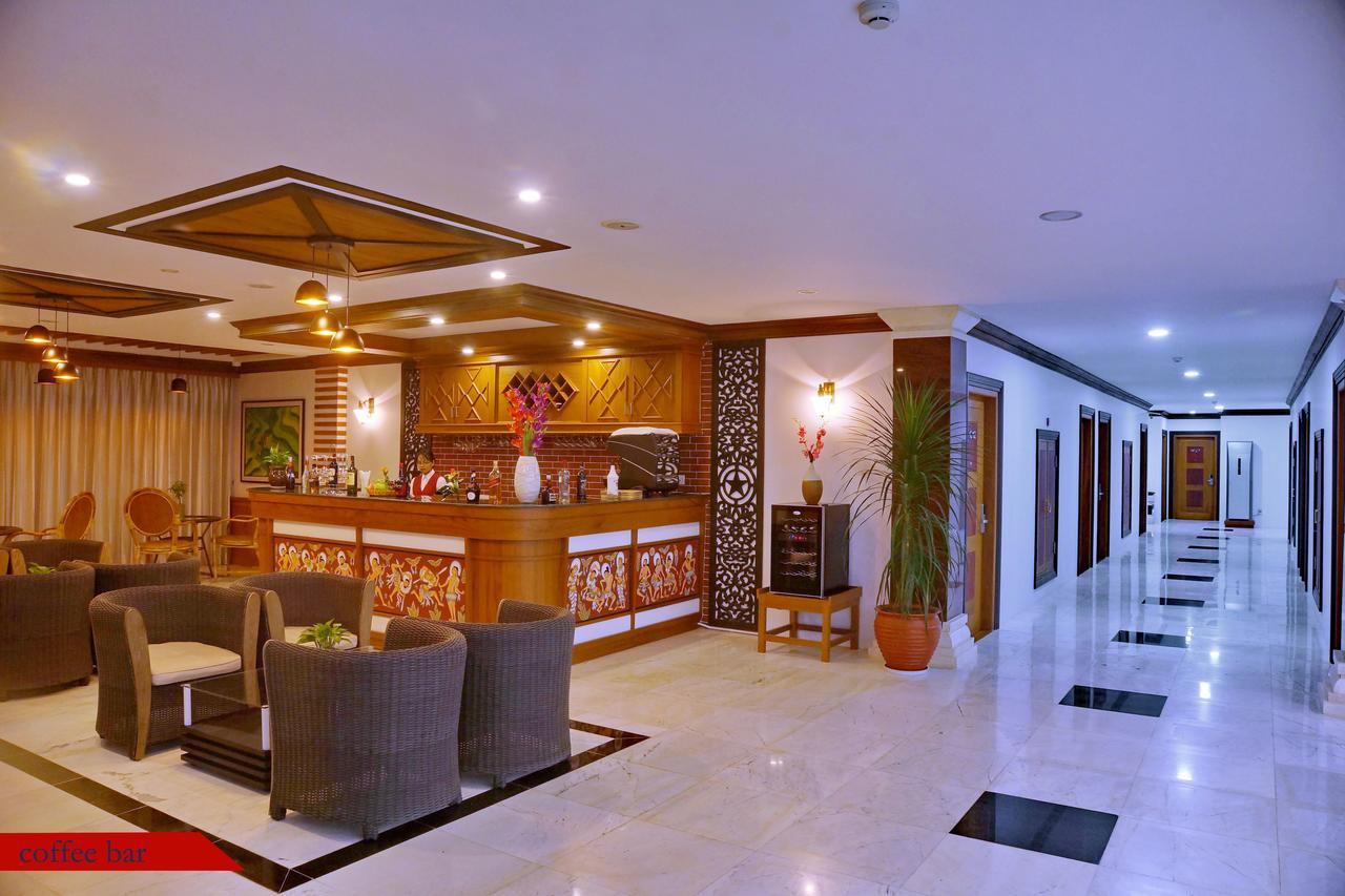 The Regency Hotel Pagan Exteriér fotografie