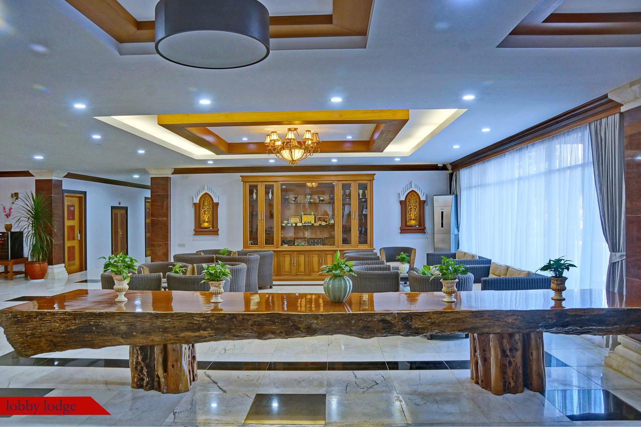 The Regency Hotel Pagan Exteriér fotografie
