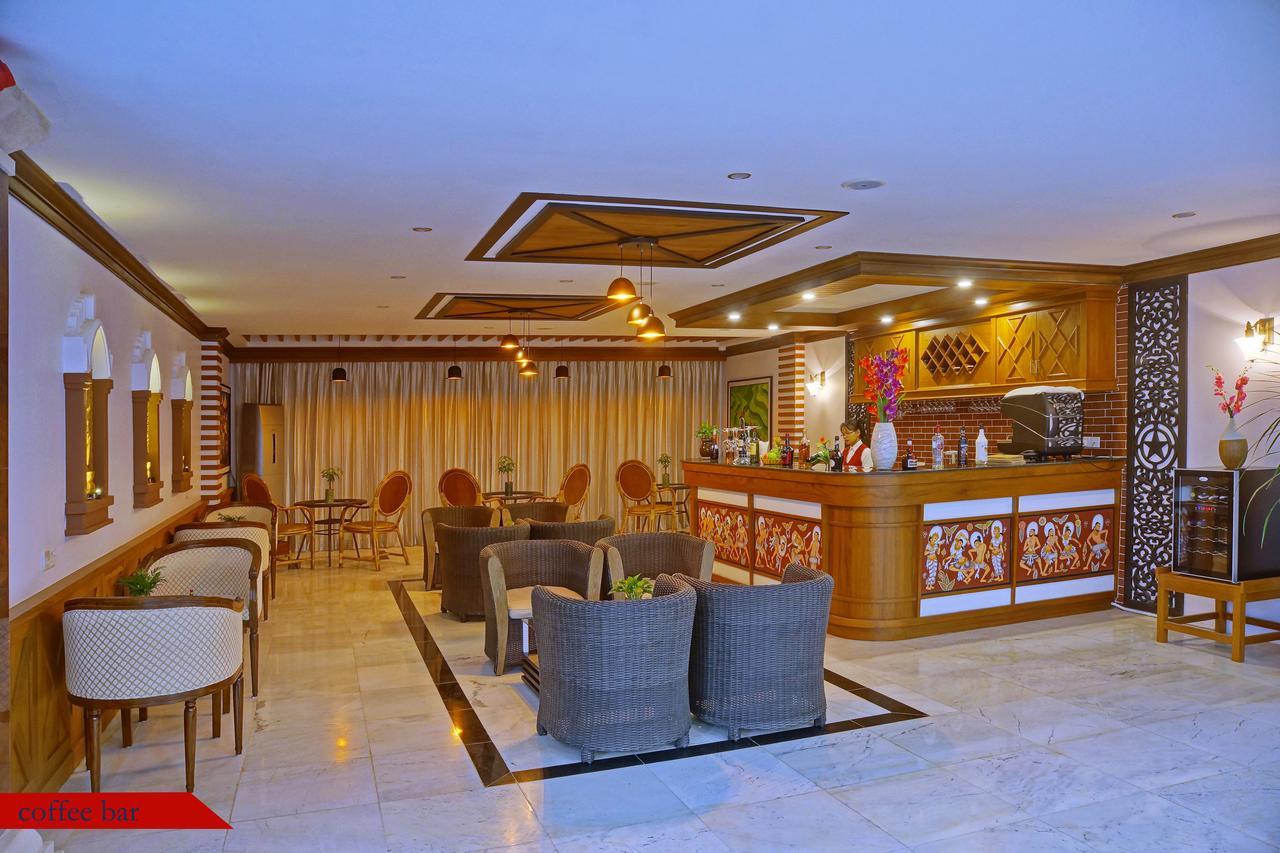 The Regency Hotel Pagan Exteriér fotografie